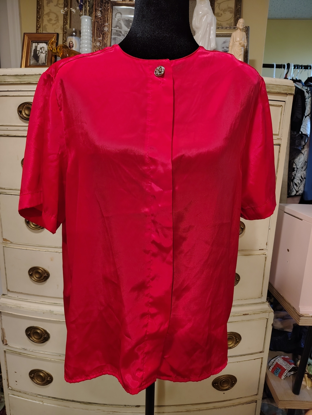Vintage 80s Short-Sleeve Blouse in Bright Red Hidden Buttons